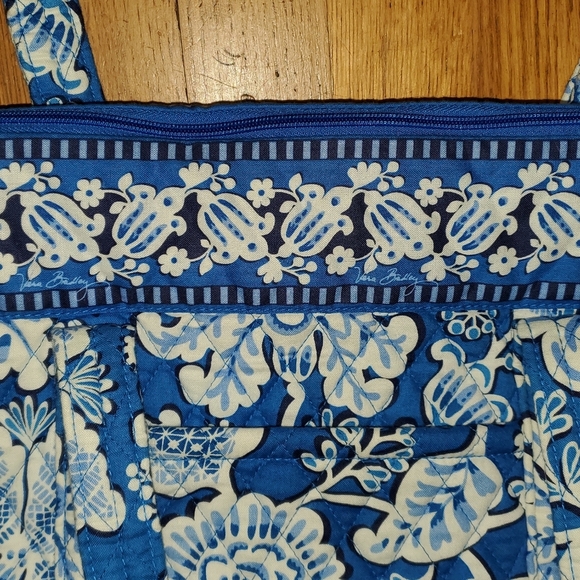 Vera Bradley Blue Lagoon Tote - Picture 9 of 11